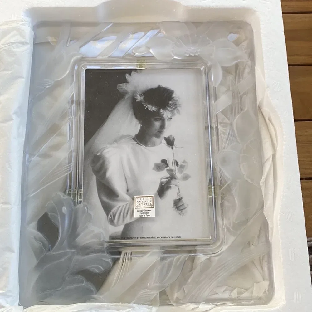Fifth Avenue Crystal Narcissus Frame  5x7”